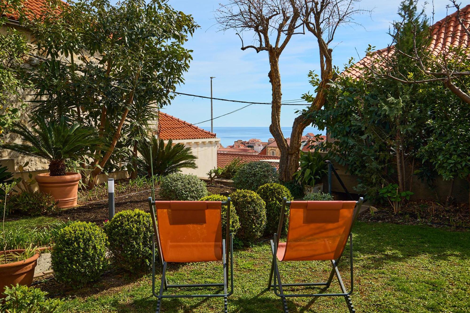 Apartmán New & Stylish With A Lush Private Garden