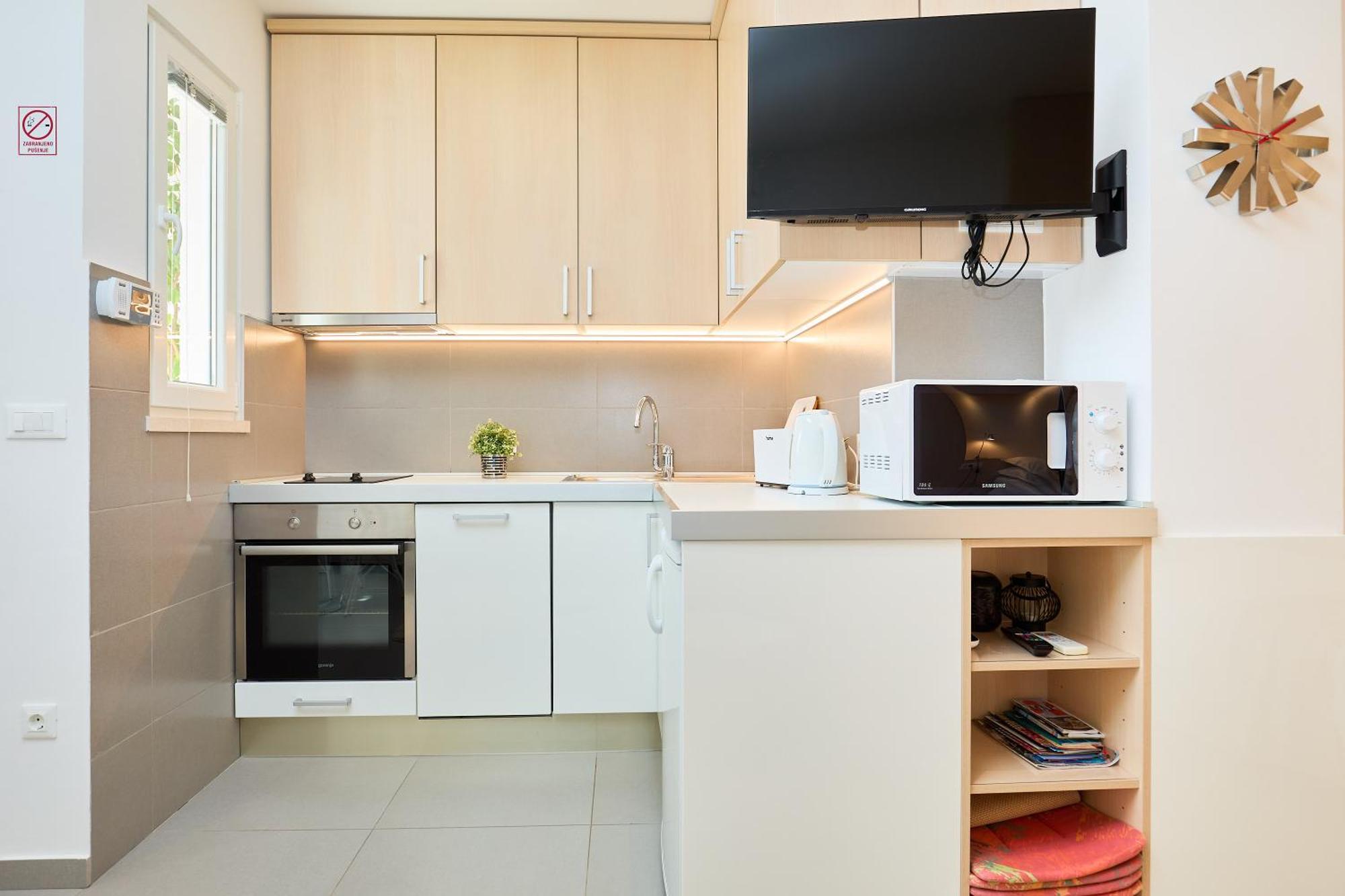 Apartmán New & Stylish With A Lush Private Garden *
